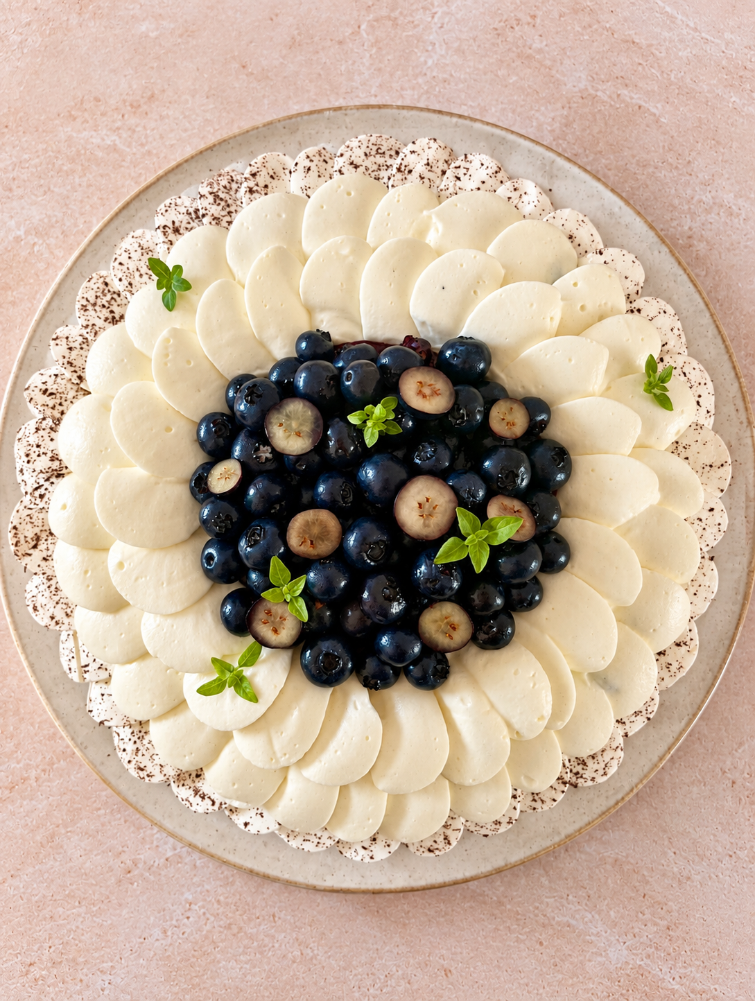 pavlova myrtille Emilie Creations Patissieres colomiers